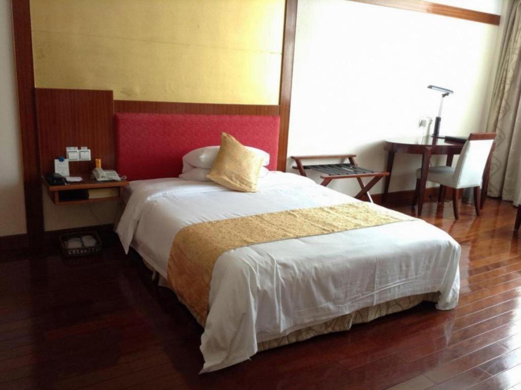 שנג'ן Golden Lustre Hotel מראה חיצוני תמונה