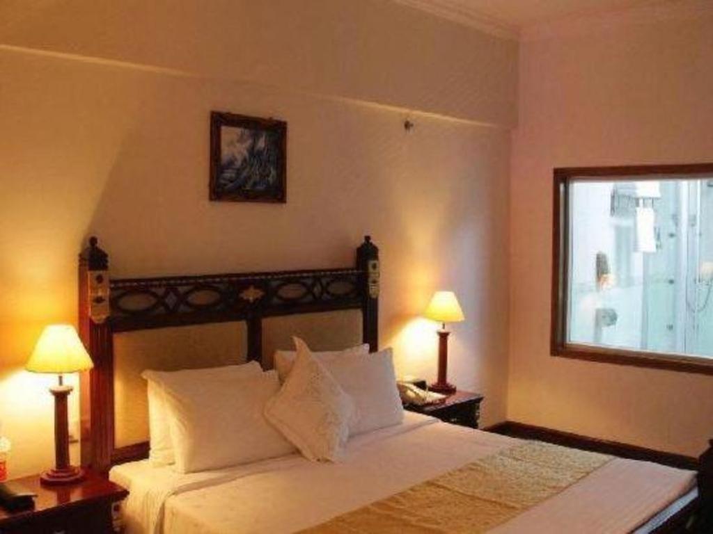 שנג'ן Golden Lustre Hotel מראה חיצוני תמונה
