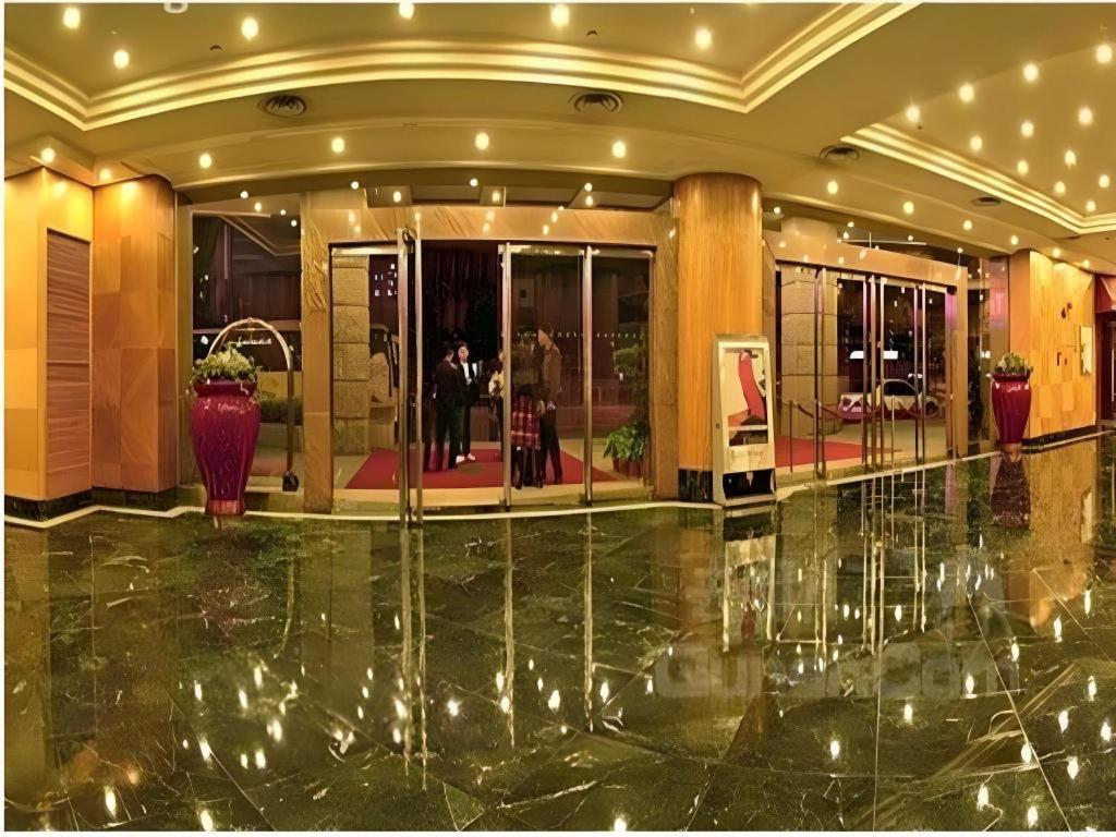 שנג'ן Golden Lustre Hotel מראה חיצוני תמונה